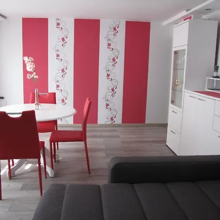 Hébergement de vacances Nettes In Hartmannsdorf Mit Garten, Terrasse Und Grill *